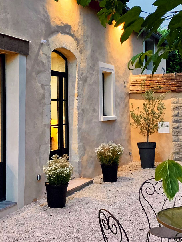 Une maison restaurée en chambre d'hôtes dans les règles de l'art du bâti Percheron.
