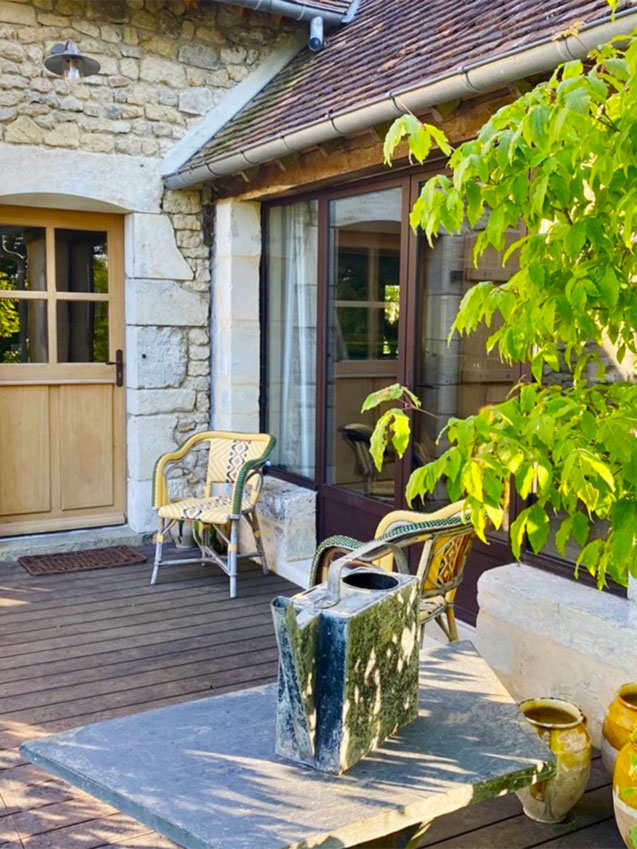 Unene ancienne bergerie entièrement rénovée qui est devenue un gîte pour vous accueillir dans un écrin de verdure de 6 hectares.