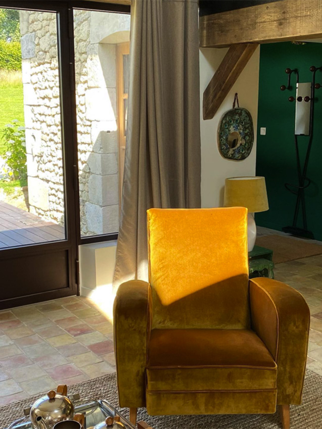 À La Petite Gaulardière, une décoration vintage entièrement chinée dans le Perche vous attend.